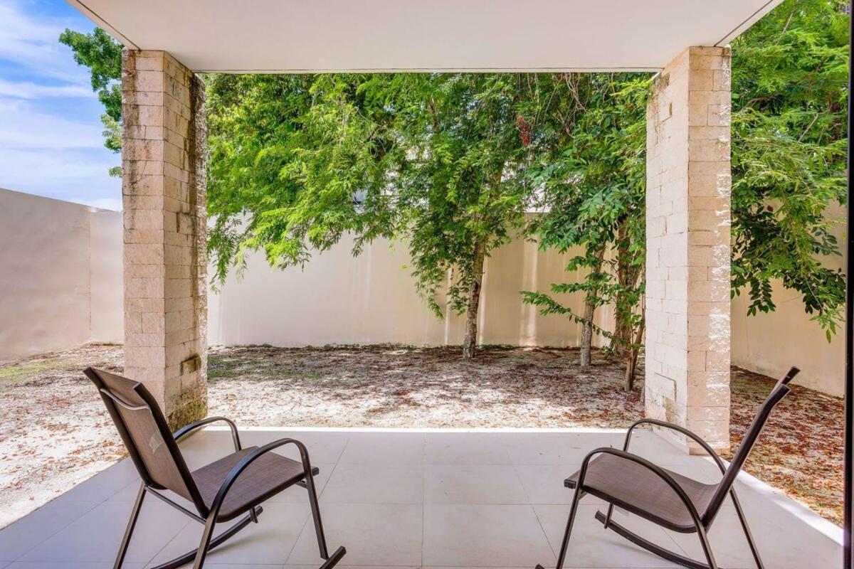 New Palmara With Pool And Paddle Court Gated