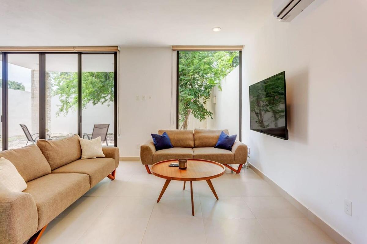 New Palmara With Pool And Paddle Court Gated *