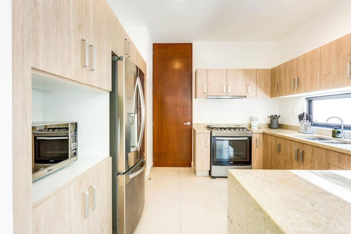 New Palmara With Pool And Paddle Court Gated Сasa de vacaciones *