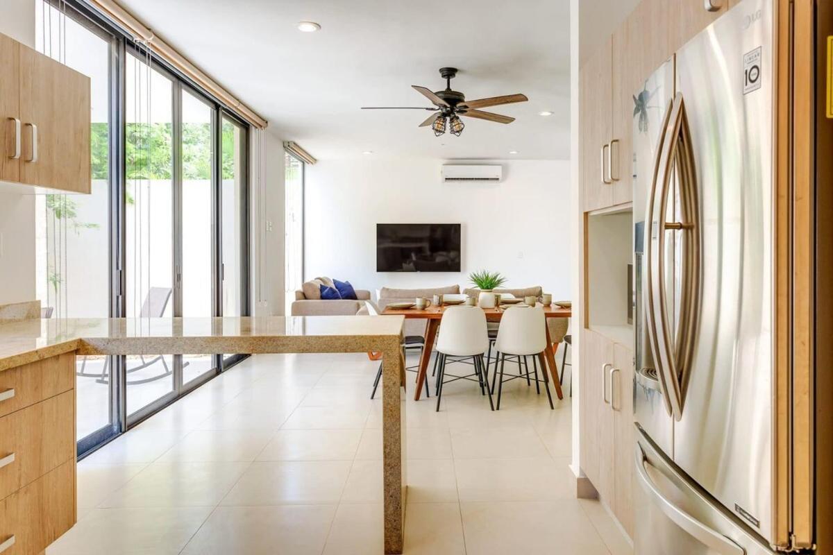 New Palmara With Pool And Paddle Court Gated Сasa de vacaciones Playa del Carmen