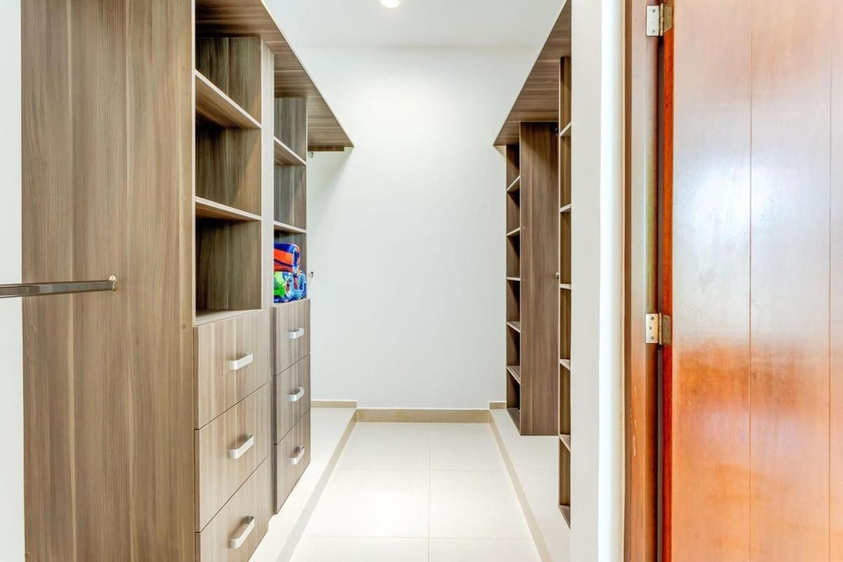 New Palmara With Pool And Paddle Court Gated
