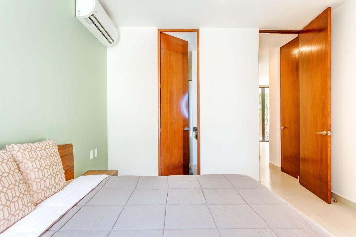 New Palmara With Pool And Paddle Court Gated *